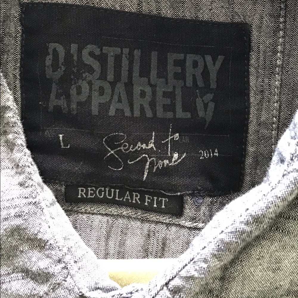 Button down tee - Picture 4 of 4